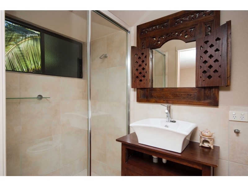 18 Mango Parkway, Nelly Bay QLD 4819