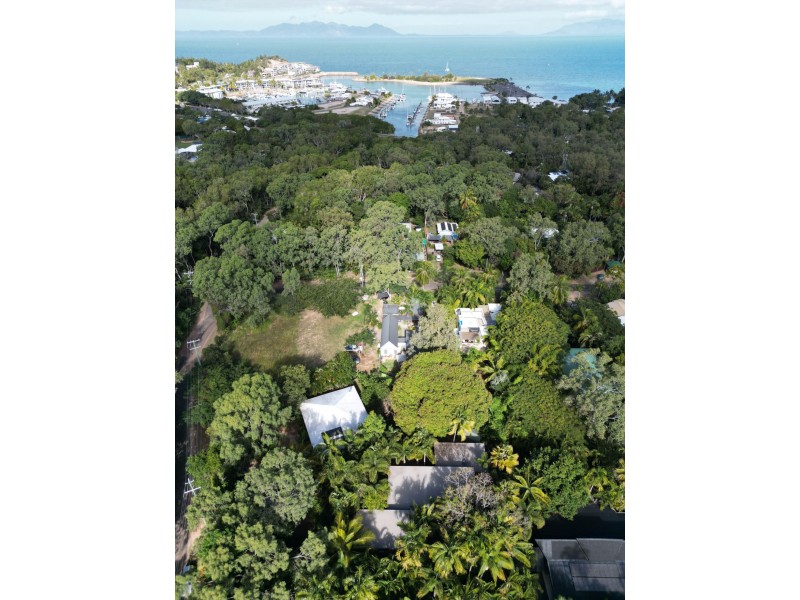 18 Mango Parkway, Nelly Bay QLD 4819