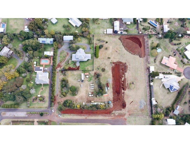 9 Stanley Parade, Highfields QLD 4352