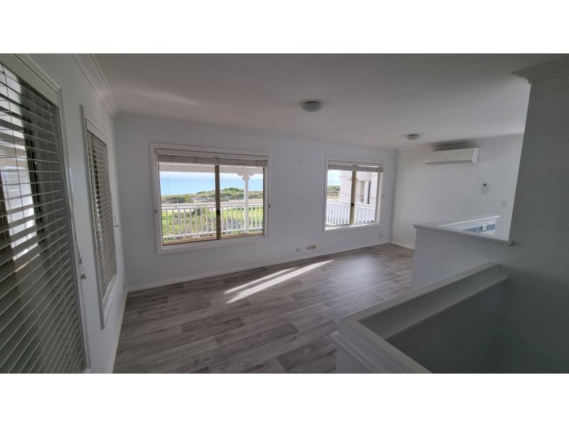 3B Pearce St, Quinns Rocks WA 6030