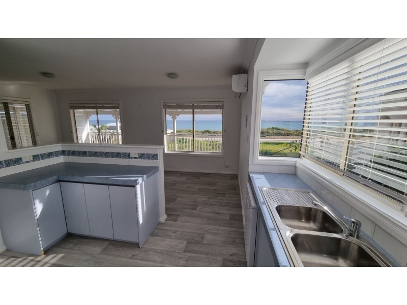 3B Pearce St, Quinns Rocks WA 6030