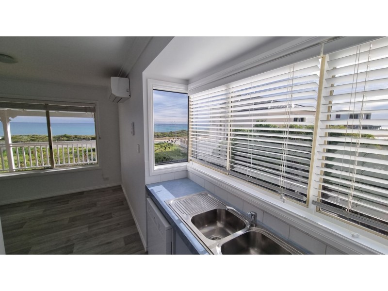 3B Pearce St, Quinns Rocks WA 6030