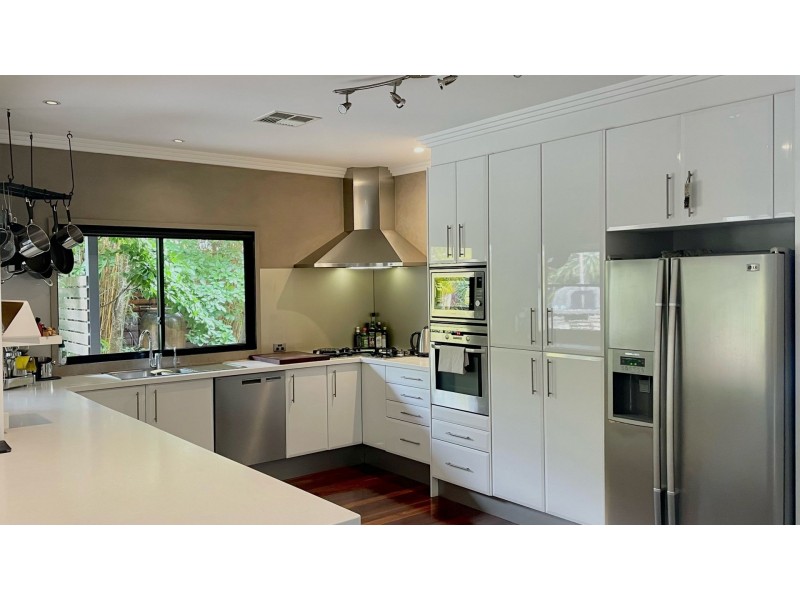 6 Kiewa Close, Wyee Point NSW 2259