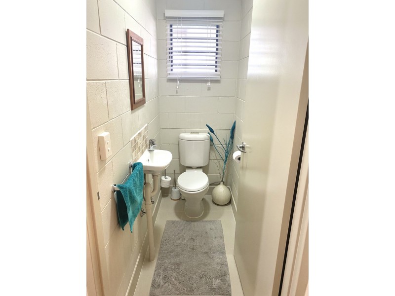 2D/5 Lorna Lim Tce, Driver NT 0830