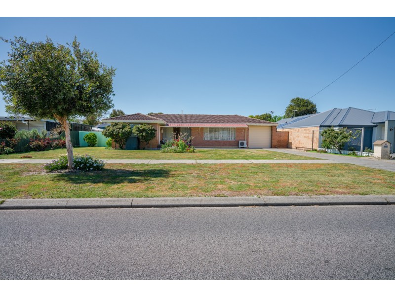 50 Lynwood Ave, Lynwood WA 6147