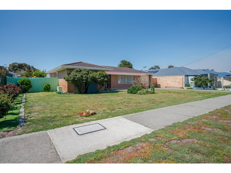 50 Lynwood Ave, Lynwood WA 6147