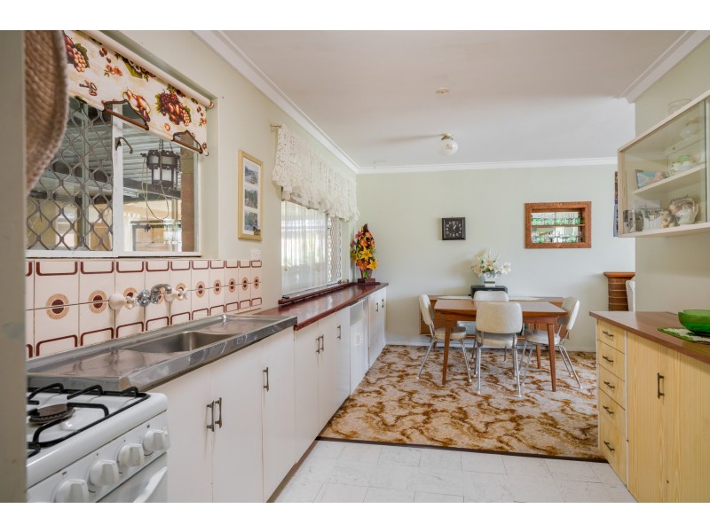 50 Lynwood Ave, Lynwood WA 6147