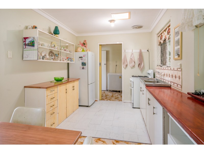 50 Lynwood Ave, Lynwood WA 6147