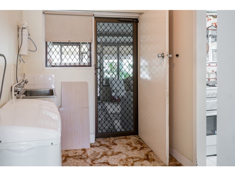 50 Lynwood Ave, Lynwood WA 6147