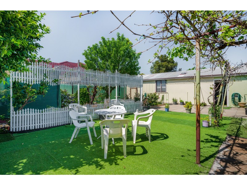 50 Lynwood Ave, Lynwood WA 6147