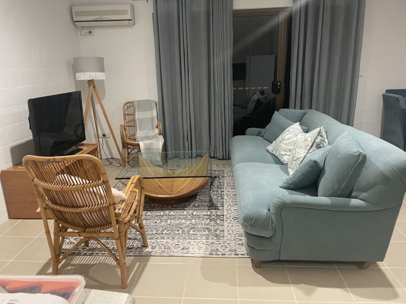 9/2 Arika Ave, Ocean Shores NSW 2483