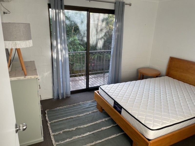 9/2 Arika Ave, Ocean Shores NSW 2483