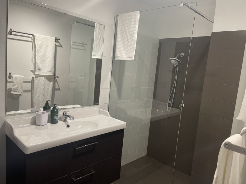 9/2 Arika Ave, Ocean Shores NSW 2483