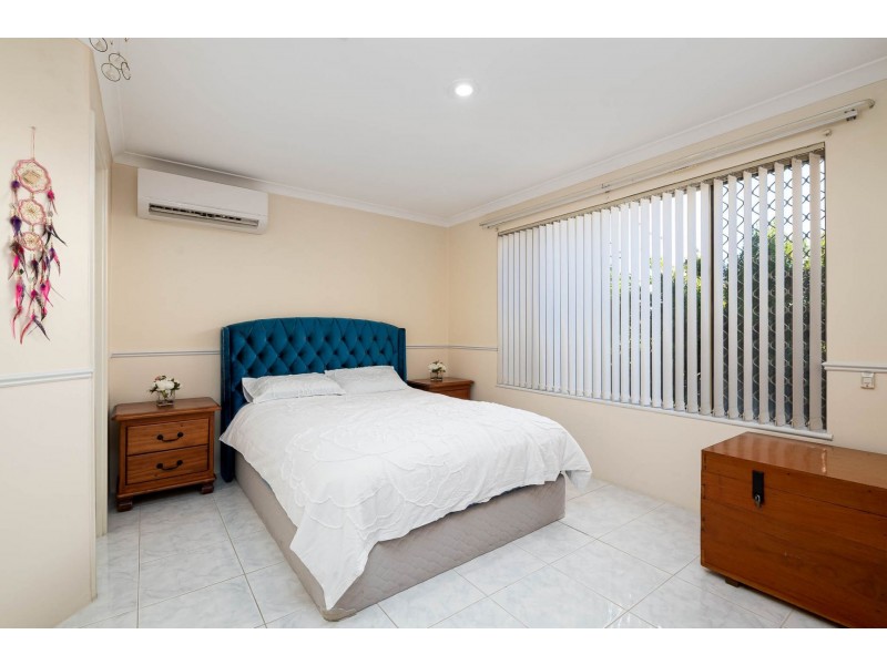 18 Lemon Grove, Seville Grove WA 6112