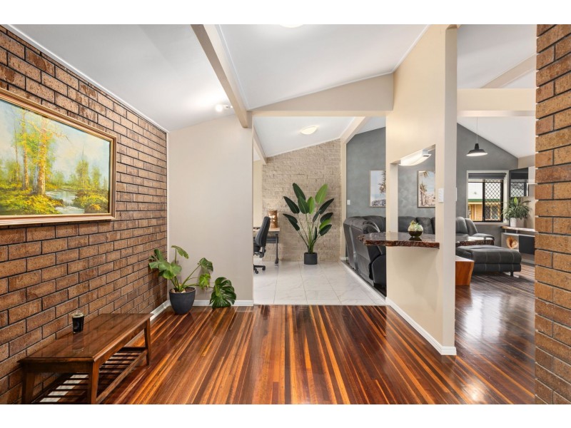 43 La Frantz Dr, Tinana QLD 4650