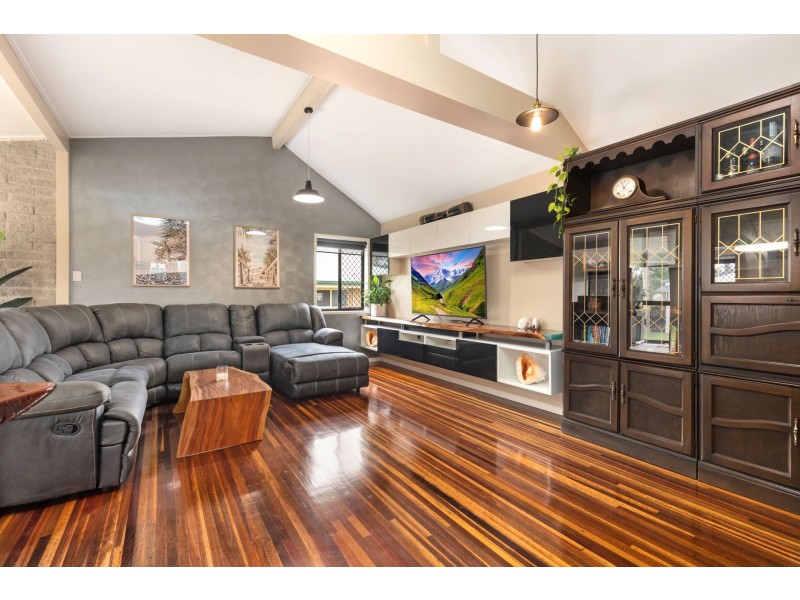43 La Frantz Dr, Tinana QLD 4650