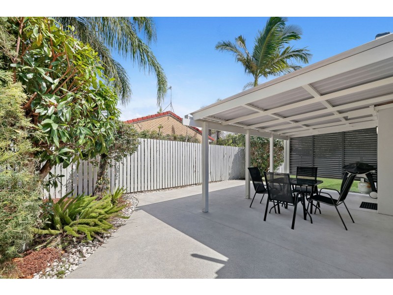 1/29 Brown Street, Labrador QLD 4215