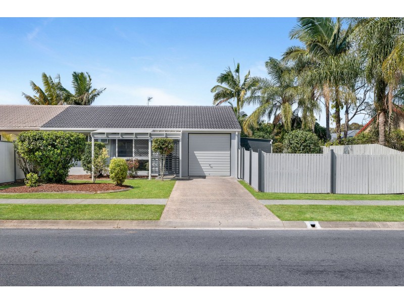 1/29 Brown Street, Labrador QLD 4215