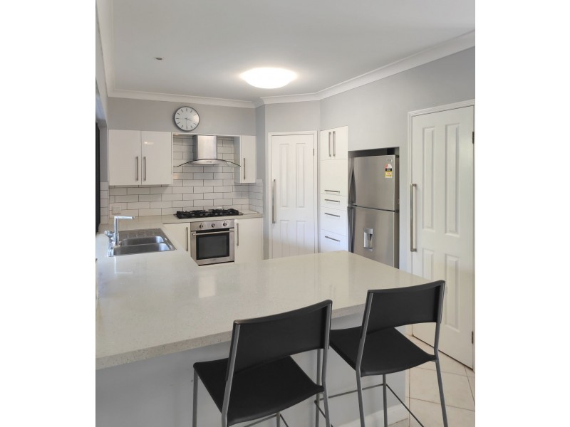 6 Barossa Close, Brinsmead QLD 4870