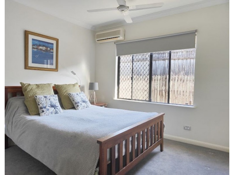 6 Barossa Close, Brinsmead QLD 4870