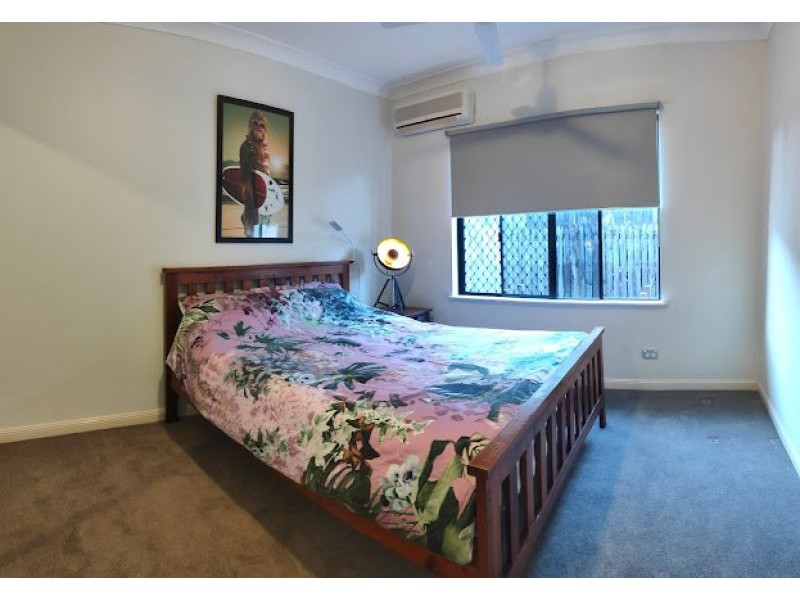 6 Barossa Close, Brinsmead QLD 4870