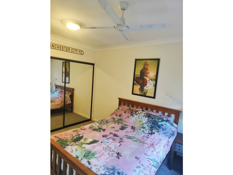 6 Barossa Close, Brinsmead QLD 4870
