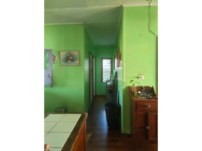 255 O’Shea Esplanade, Machans Beach QLD 4878