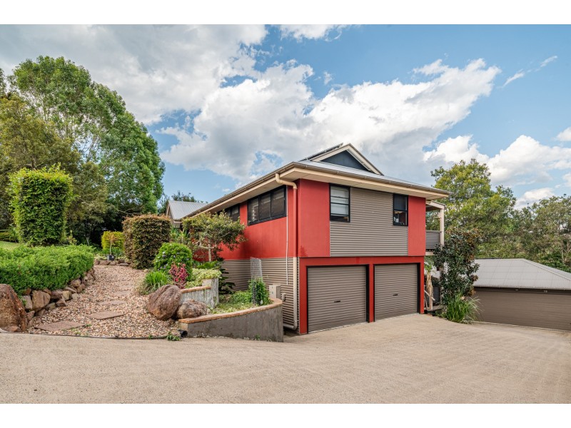 1/11 Sunnyside Ct, Maleny QLD 4552
