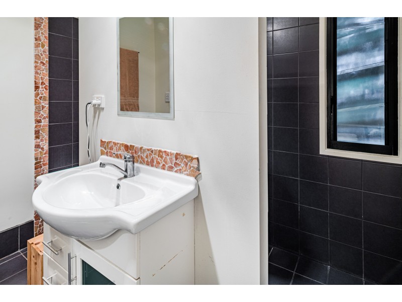 1/11 Sunnyside Ct, Maleny QLD 4552