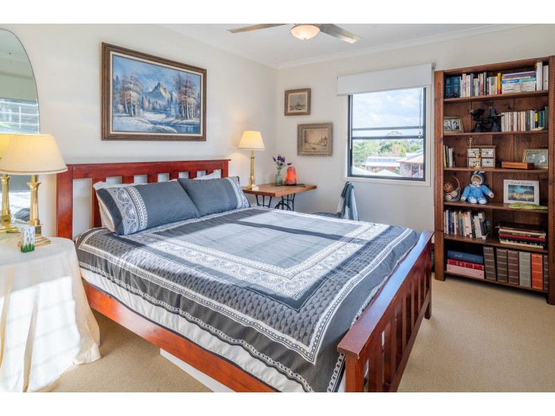 1/11 Sunnyside Ct, Maleny QLD 4552