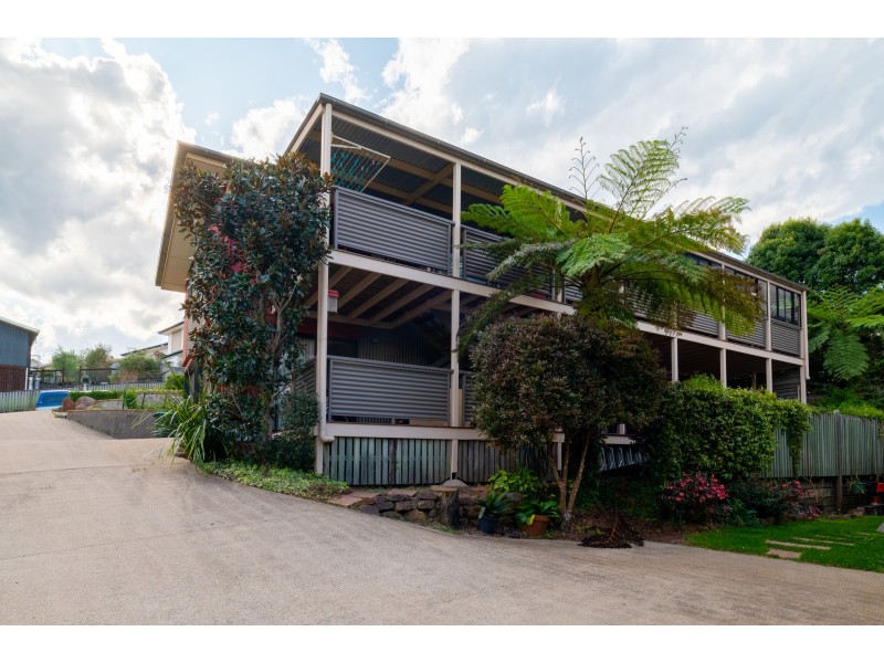 1/11 Sunnyside Ct, Maleny QLD 4552