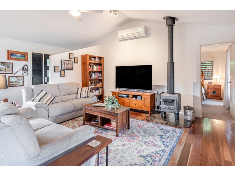 1/11 Sunnyside Ct, Maleny QLD 4552