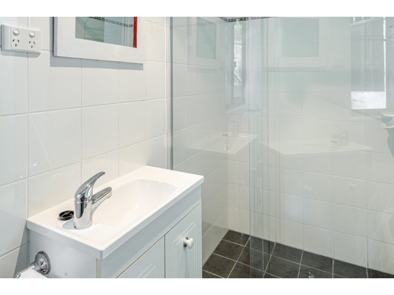 1/11 Sunnyside Ct, Maleny QLD 4552