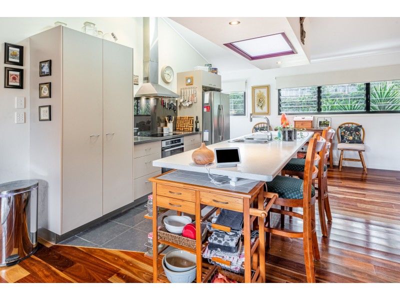 1/11 Sunnyside Ct, Maleny QLD 4552