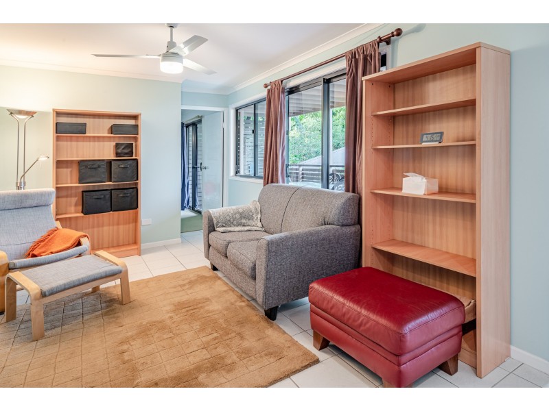 1/11 Sunnyside Ct, Maleny QLD 4552