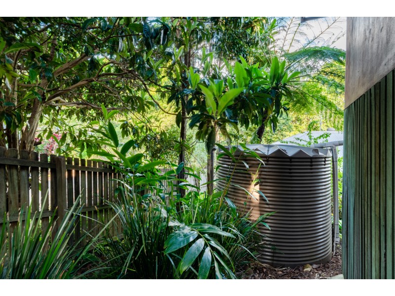 1/11 Sunnyside Ct, Maleny QLD 4552