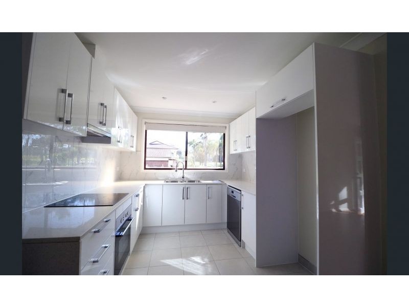450 Twelfth Avenue, Rossmore NSW 2557