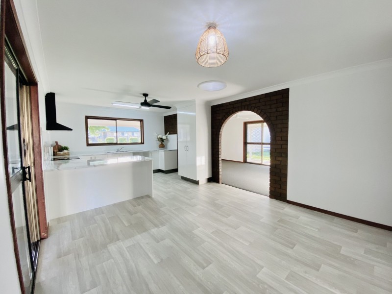 4 Picnic street, Pialba QLD 4655