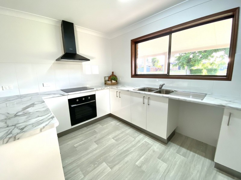 4 Picnic street, Pialba QLD 4655