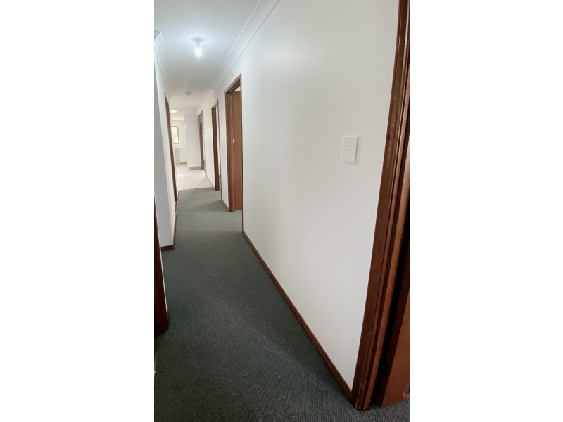 4 Picnic street, Pialba QLD 4655
