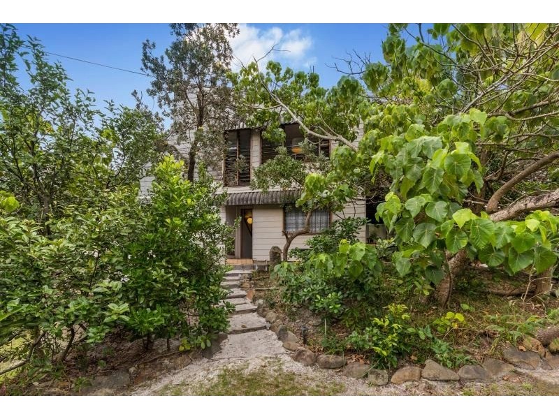 22 Jubilee Esplanade, Point Arkwright QLD 4573