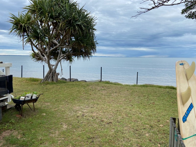2/17 Biggs Avenue, Beachmere QLD 4510