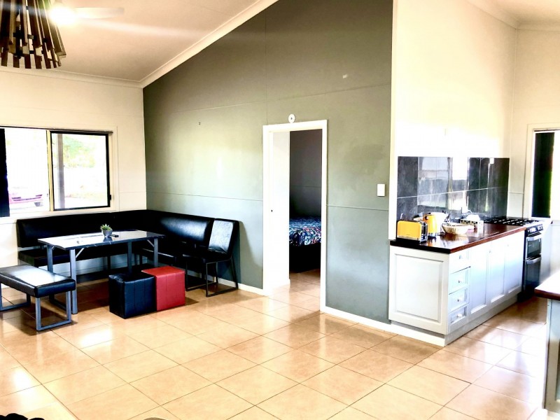 28941 Bruce Highway, Childers QLD 4660