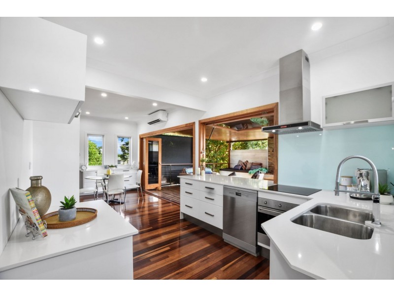 33 McKinley Street, North Ward QLD 4810