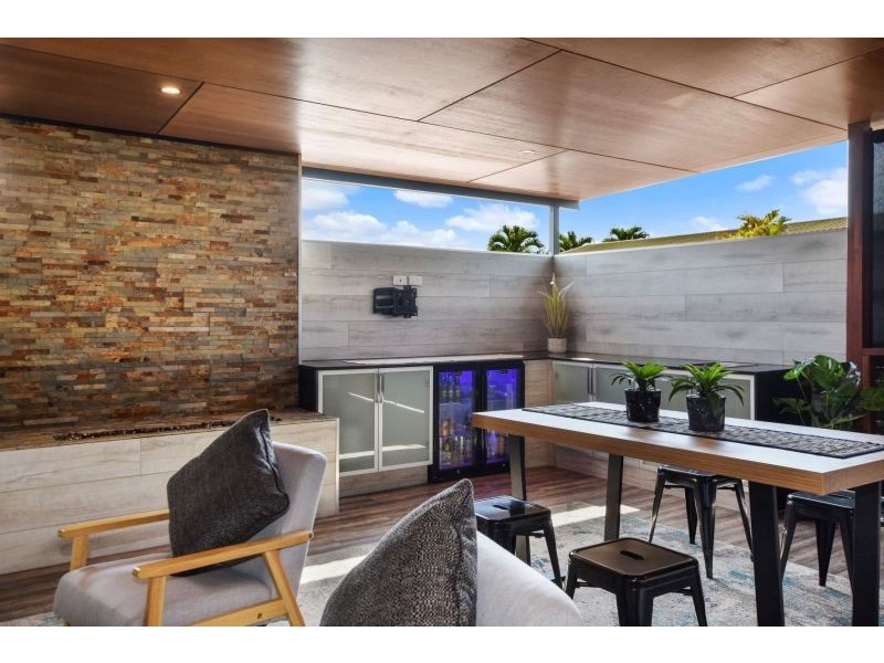 33 McKinley Street, North Ward QLD 4810