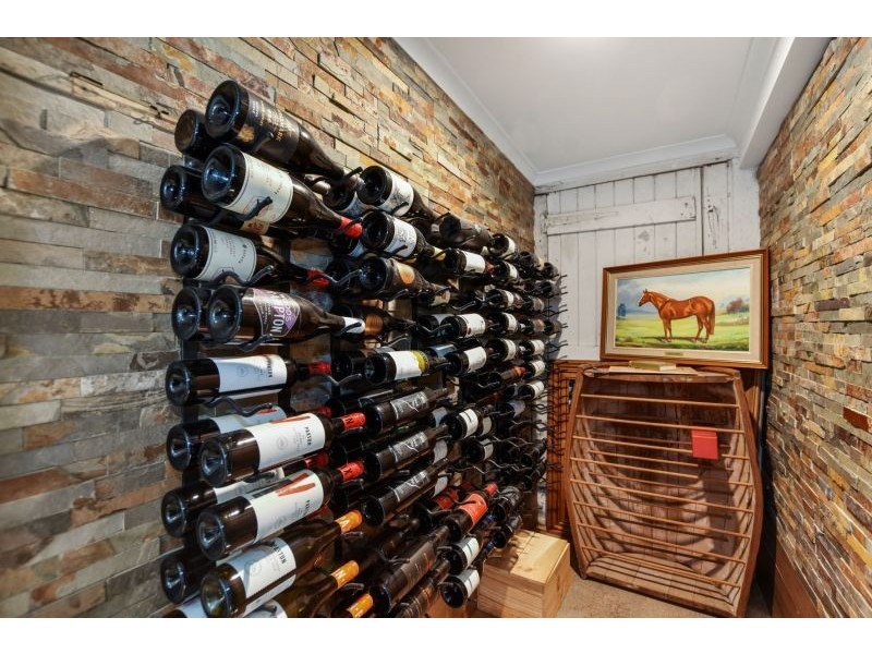 33 McKinley Street, North Ward QLD 4810