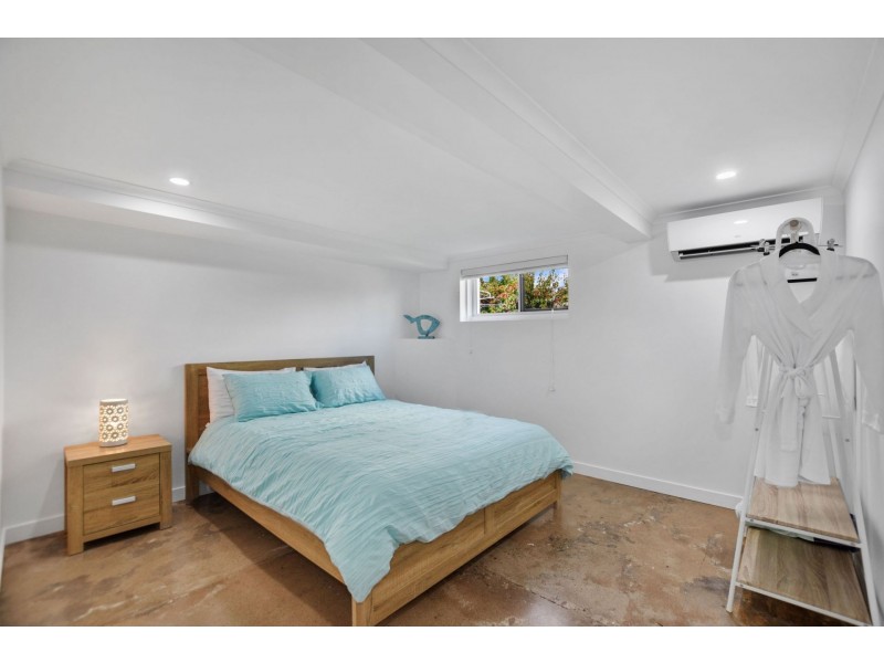 33 McKinley Street, North Ward QLD 4810