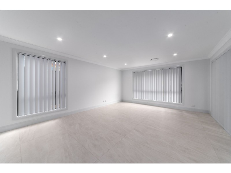 23 Fieldhouse Circuit, Campbelltown NSW 2560