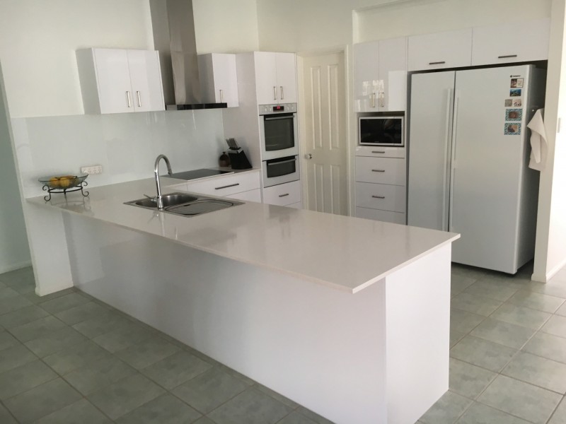 36 Maltravers Drive, Arundel QLD 4214