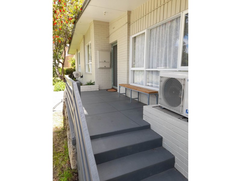 4 Dixie Road, Kelmscott WA 6111